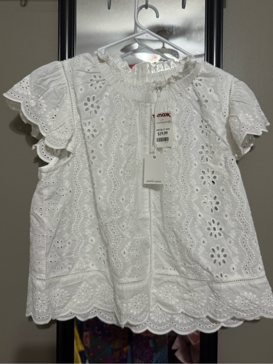 Jennifer & Grace Tops - White Eyelet Flutter Sleeve women’s top - NWT